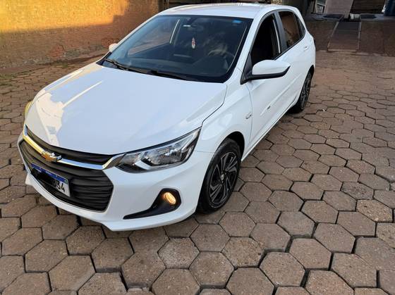 CHEVROLET ONIX 1.0 TURBO FLEX LT MANUAL CHEVROLET ONIX 1.0 TURBO FLEX LT MANUAL